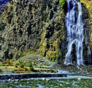 Manthoka Waterfall